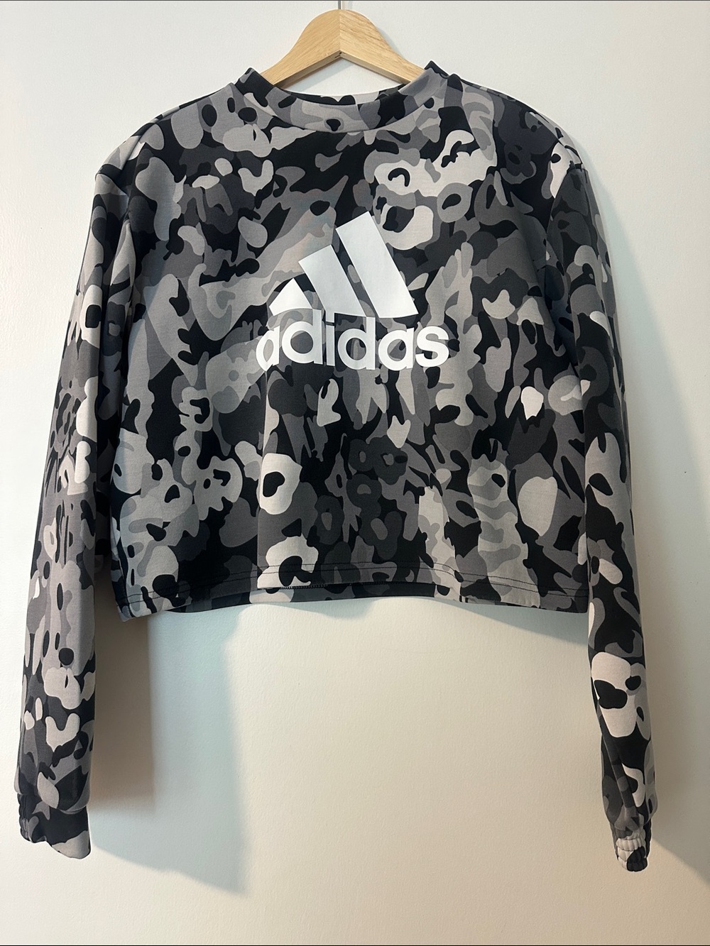 adidas Black & Gray Camo Cropped Sweatshirt